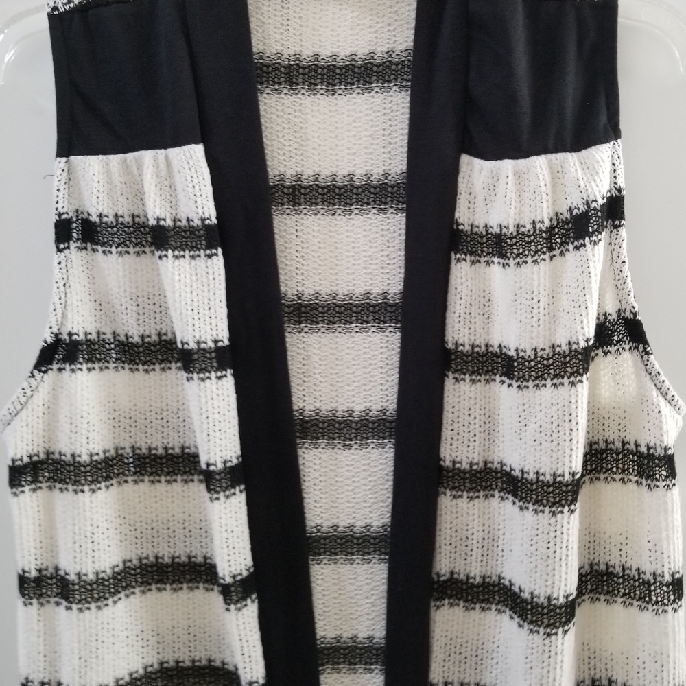 Cardigans - Picture 2 of 7